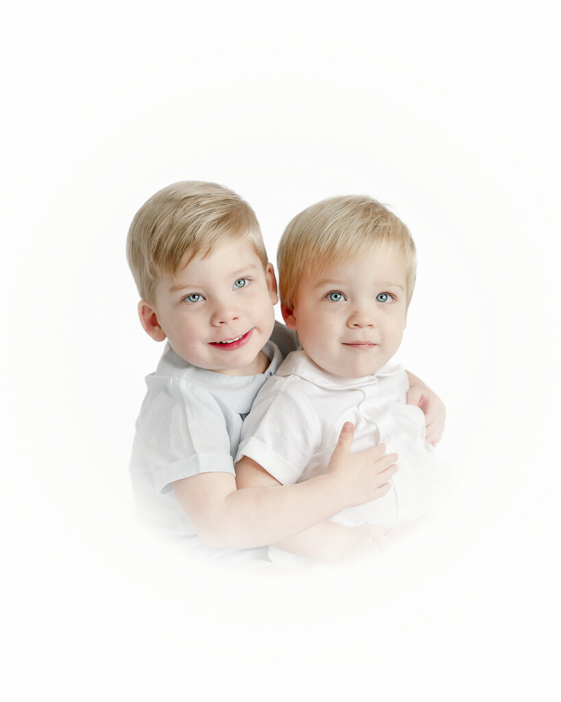 Vingetted children's portrait
