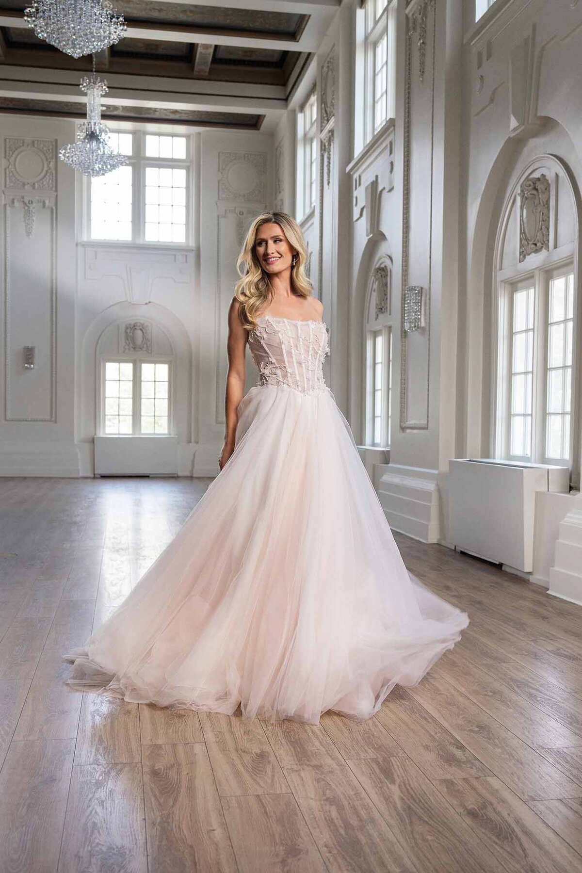 2506 Boda Bridal_42-Navi_3803