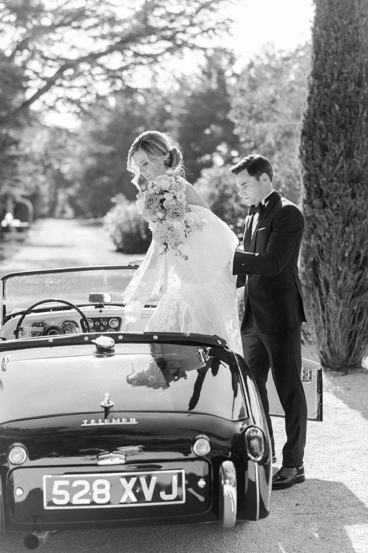 Maïlys Fortune Photography Husband Wife Wedding Weddings Photography France Switzerland Italy Timeless Dreamy Imagery Bilingual French English Destination Weddings Destination Wedding Provence French Riviera Paris Lake Como Tuscany74