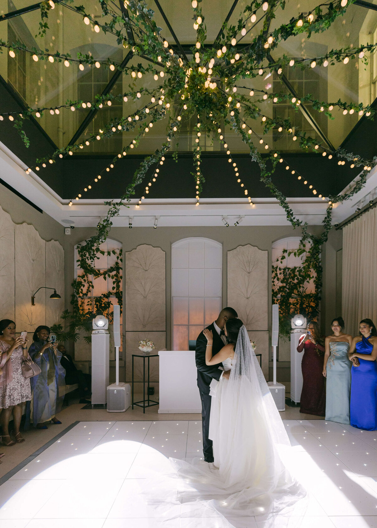 Noor-Tumi-Wedding-Spring-Somerset-House-Chloe-Winstanley-Photography-586