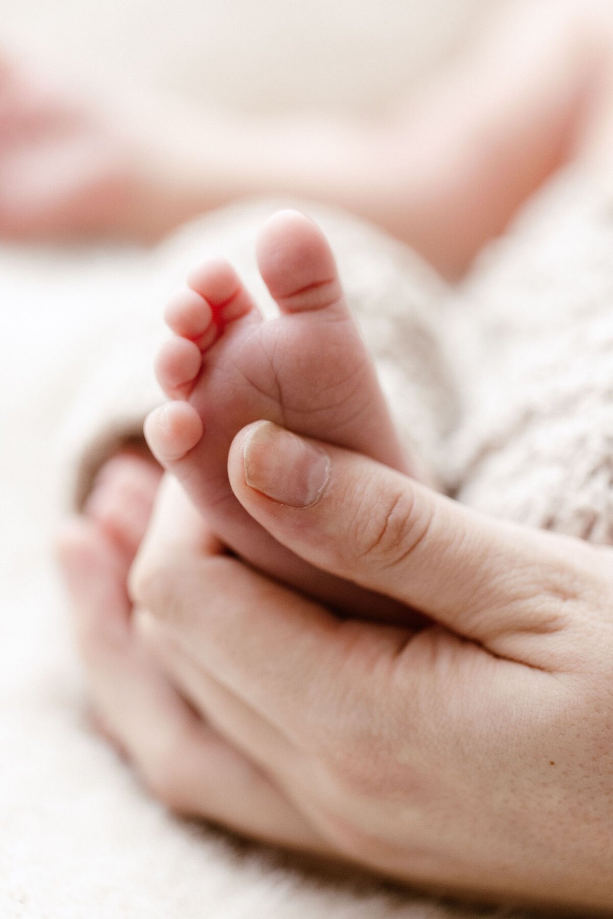 00003brendaolie-naturalnewborn-fotograaf 