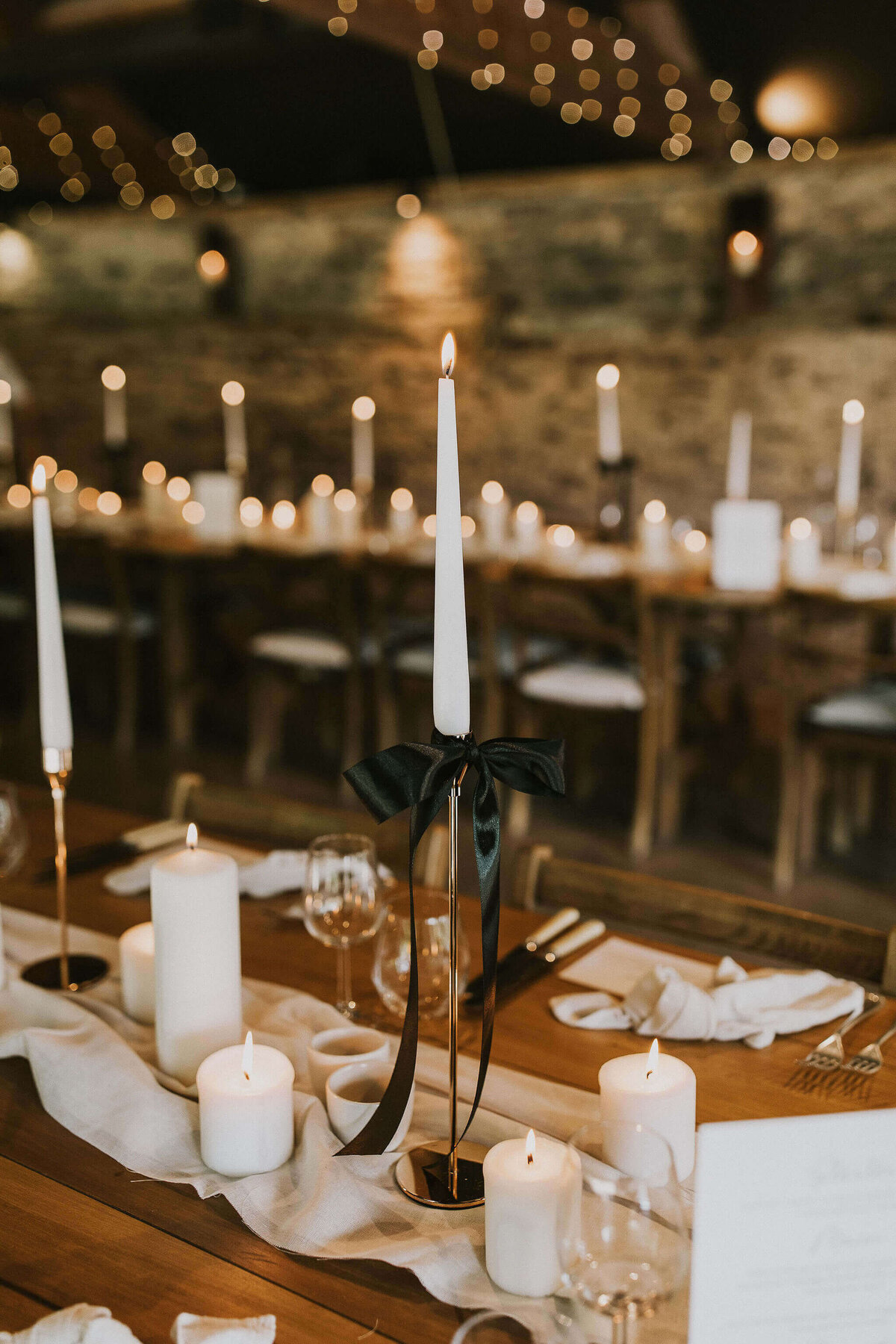 Issy-and-Bella-Floral-Design-Wedding-Florist-Herefordshire-Dewsall-Court-N-Z52