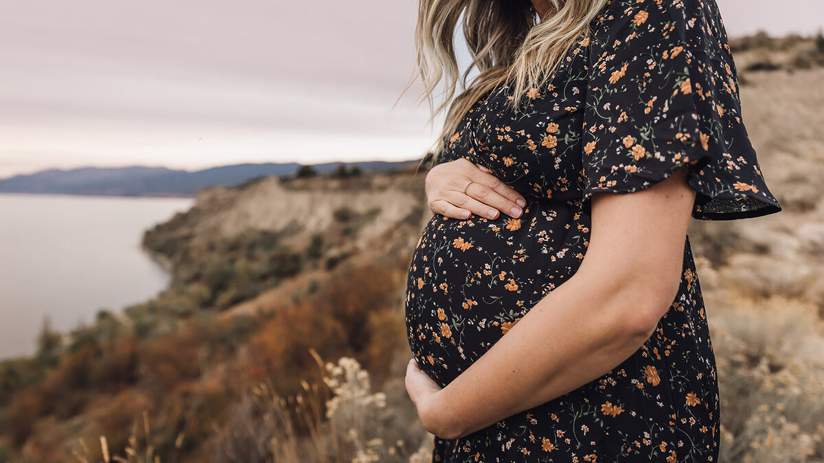 Penticton Okanagan British Columbia Maternity Photographer 13
