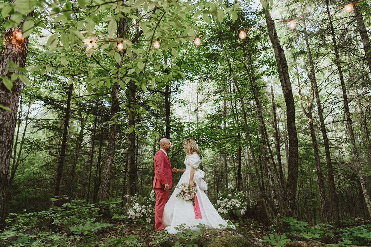 Danielle-Aisling_Strawberry_Fields_Elopement_Ottawa-98