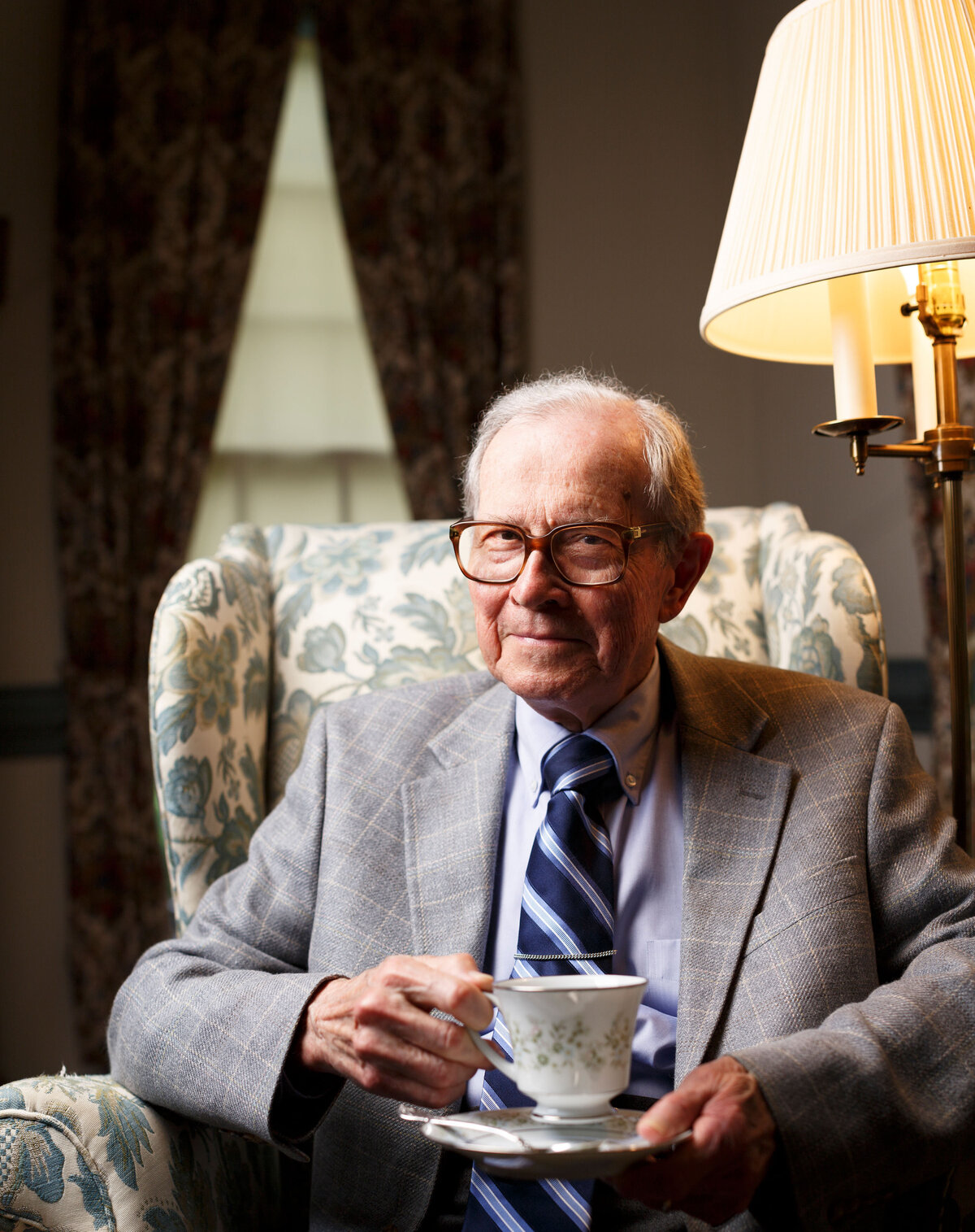 Charleston-Personal-Branding-Editorial-Portrait-Headshot-Photograph-Coffee-Professional-Finance-Business-Professor
