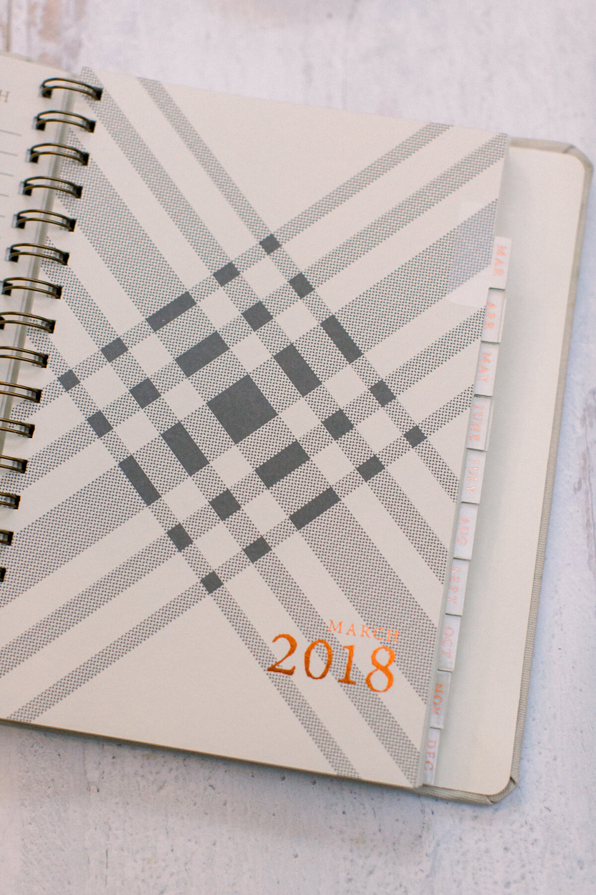 2018-magnolia-planner-design-heart-and-hand-4