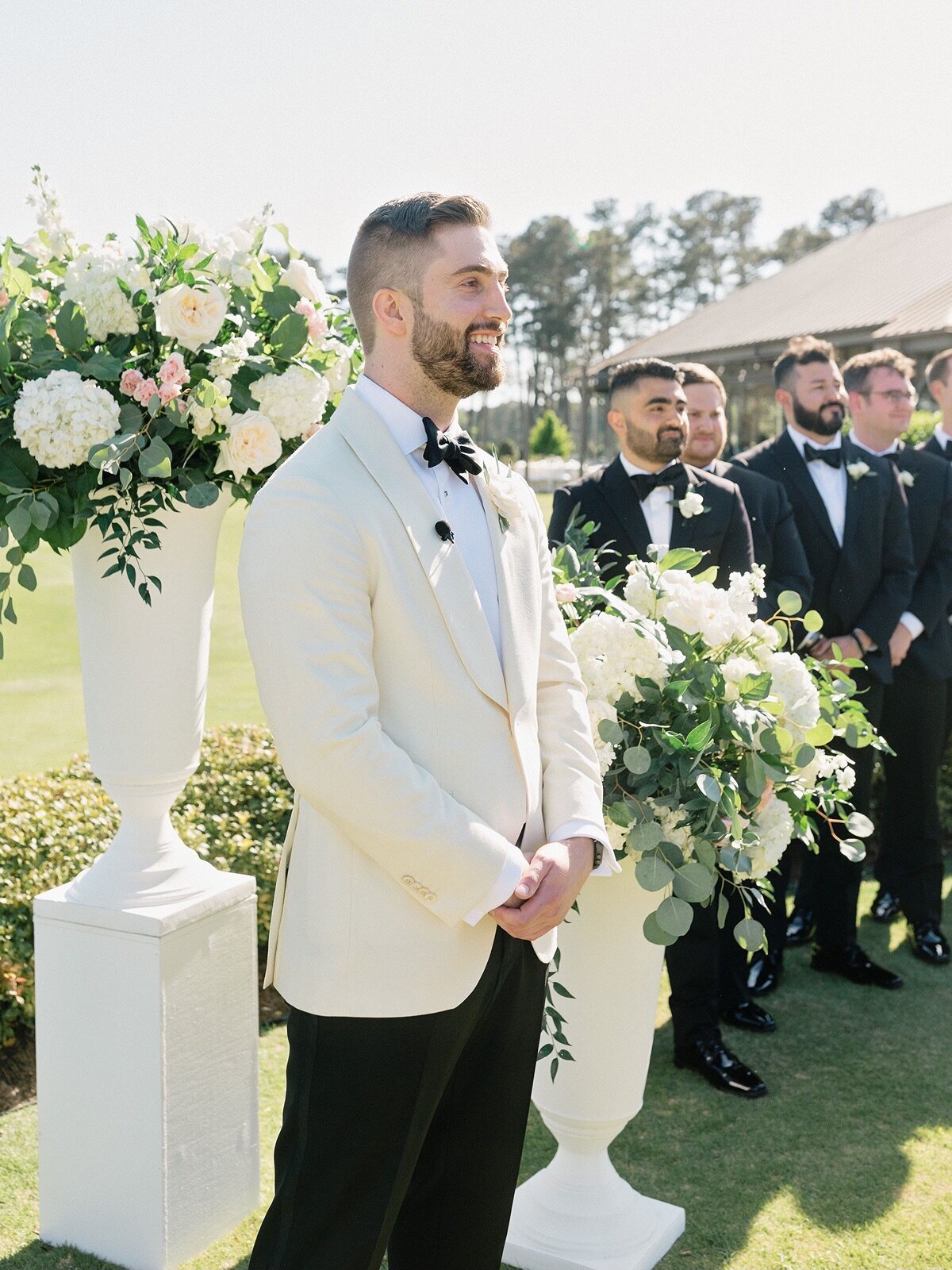 groom-at-altar