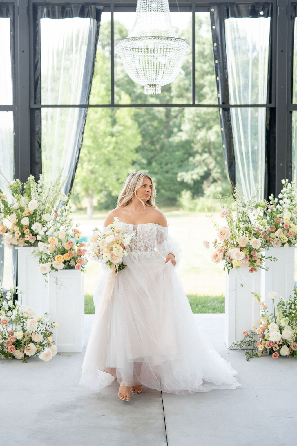 5-Indiana-Wedding-Flowers-Midwest-Michigan-Clubhouse