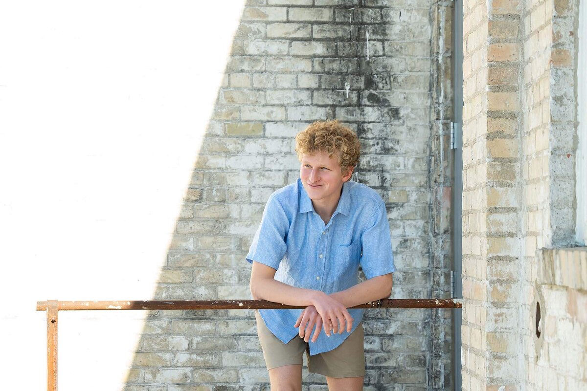 minneapolis-senior-boy-photos