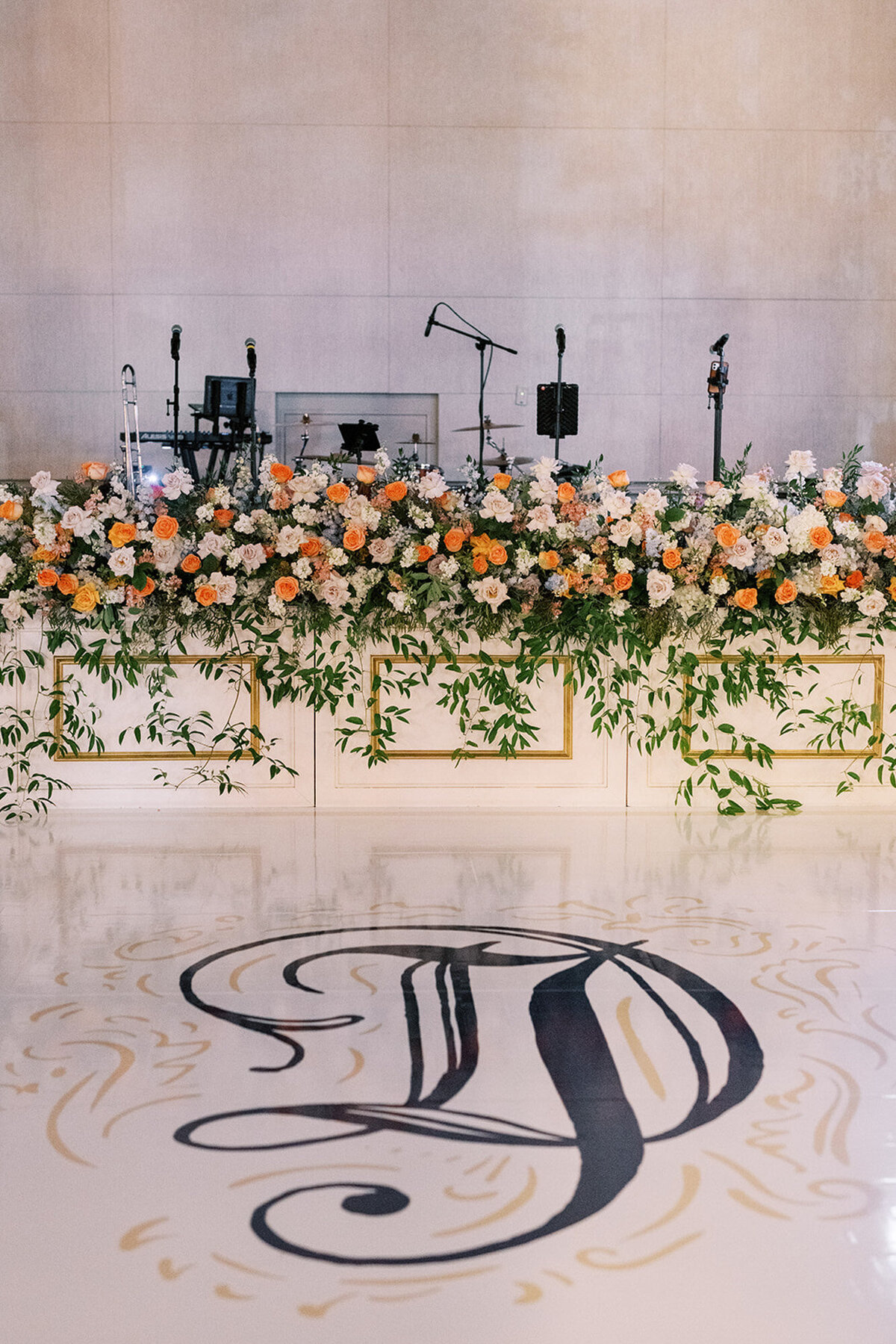 Jenna and Dylan's luxury wedding at the NOPSI hotel in New Orleans