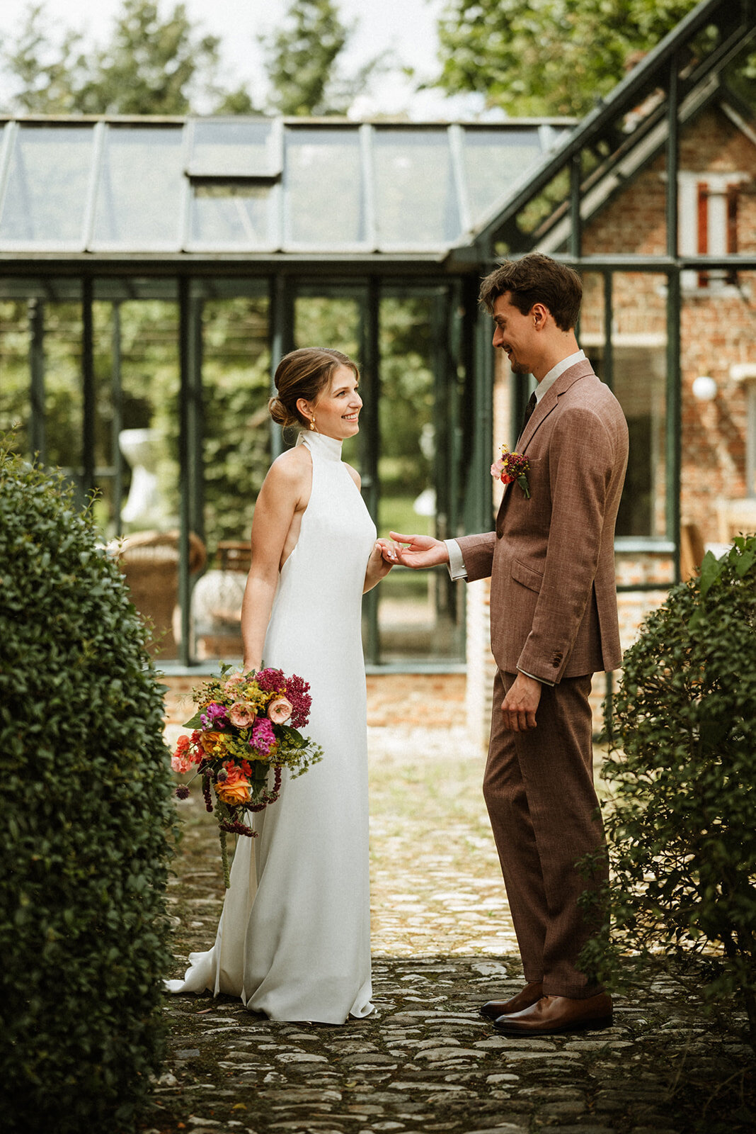 Herentals, salon weddings, moody, authentiek, alternatief trouwen,bruid, 2026, elopent, intiem, spontaan, tijdloos, trouwfotograaf, antwerpen-55