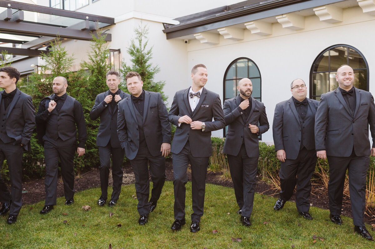 whimsical-wedding-photographer-nj-by-suess-moments-at-the-perona-farms-refinery