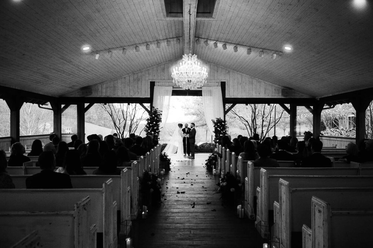 mint-springs-farm-winter-wedding-film-20