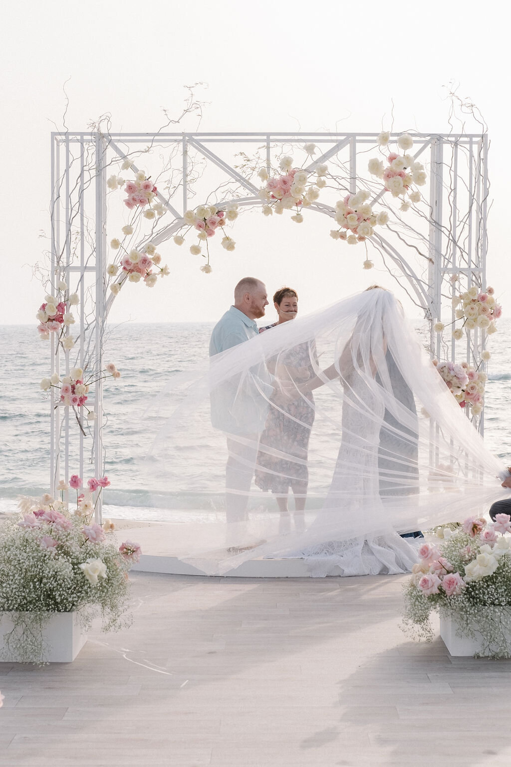 rock-your-event-wedding-styling-planner-designer-dubai-UAE-coastal-pink-abu-dhabi-beach