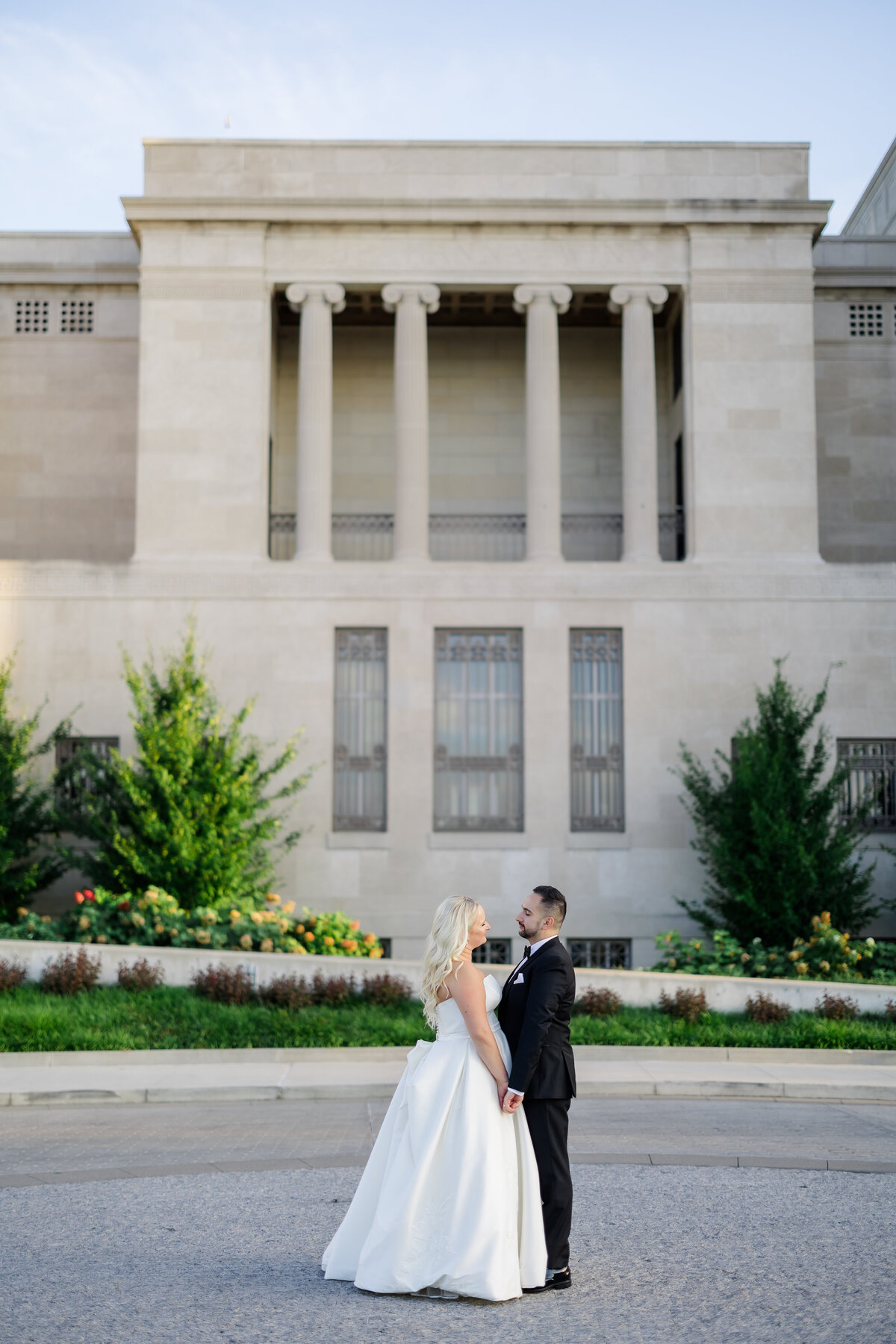 kasia-sickau-photography-cincinnati-ohio-wedding-photographer-caitlyn-mohammed-cincinnati-art-museum-wedding55