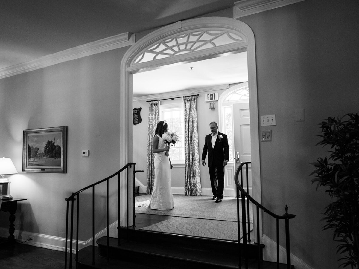 Tim and Jenna Wedding at Gulph Mils Golf Club Photography by Tulsa Wedding Photographer Laura Eddy-336