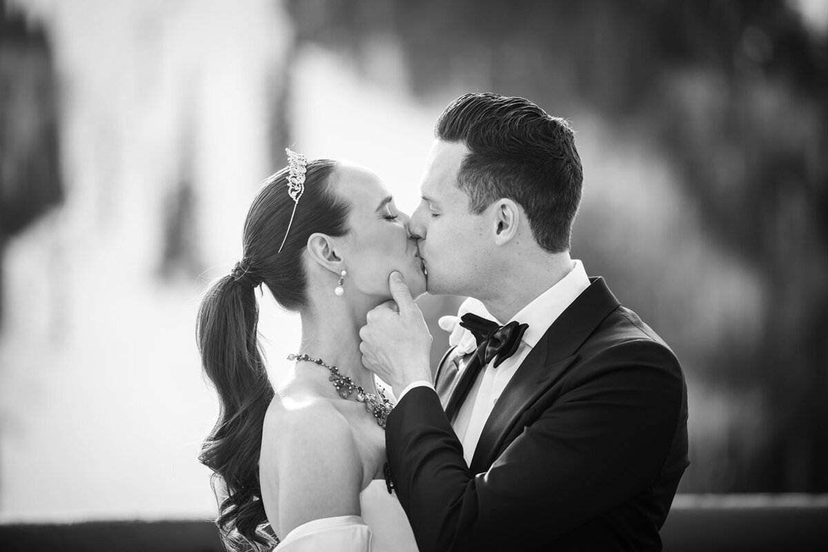 stein-eriksen-lodge-winter-park-city-wedding-pepper-nix-433L-0359bw