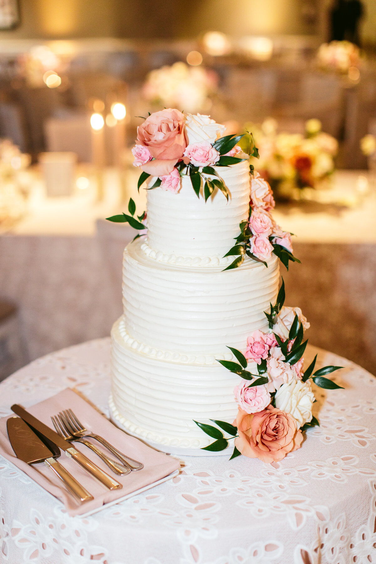 NicodemCreative-Kitty+SpencerWedding-ButterfieldCountryClub-713