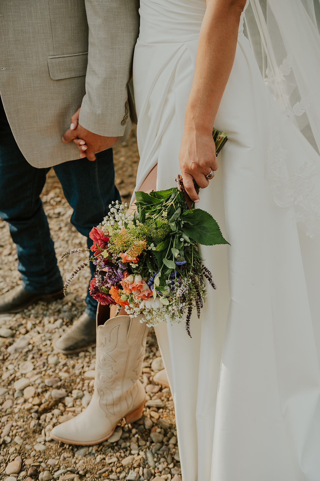 presley-gray-luxury-western-montana-wedding-7531