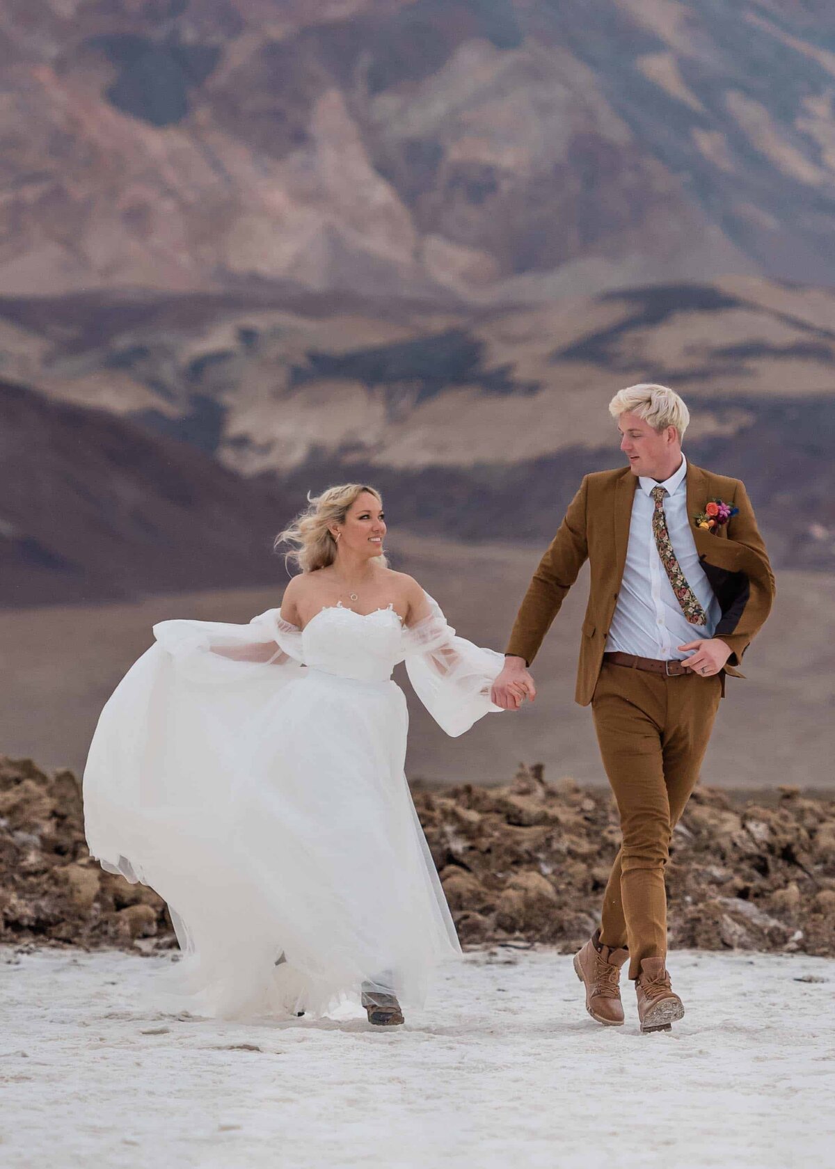 where-to-have-a-luxury-desert-elopement-7-Soul-and-Sky-Weddings