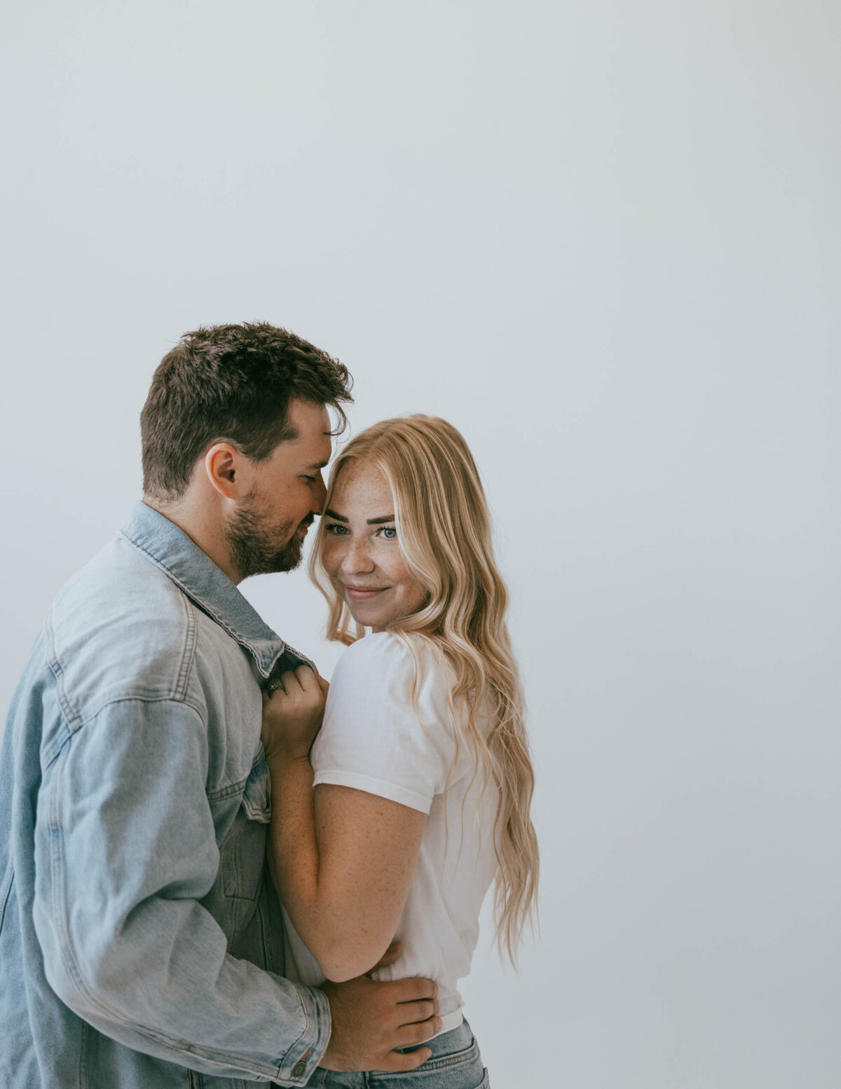 Simple-Studio-Couples-Portraits -12