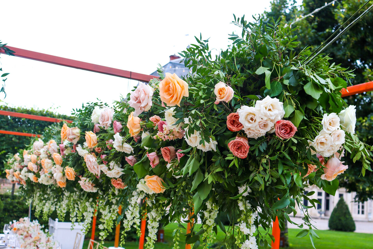 Luxury wedding planner designer South of France flower arrangement