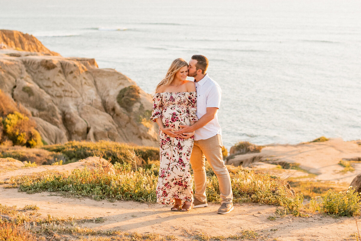 SanDiegoMaternityPhotographer-BrookshierCreative-17