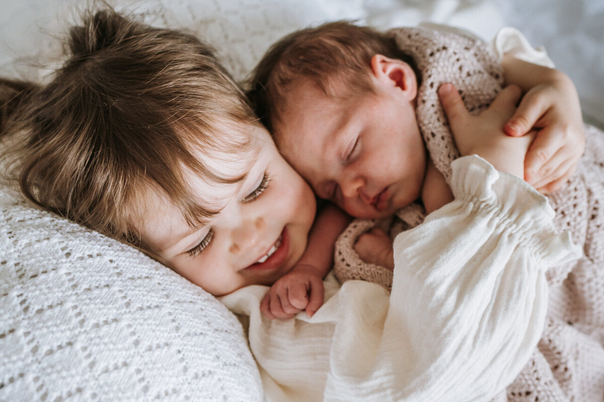 newborn-birth-photographer-doula-buckinghamshire-21