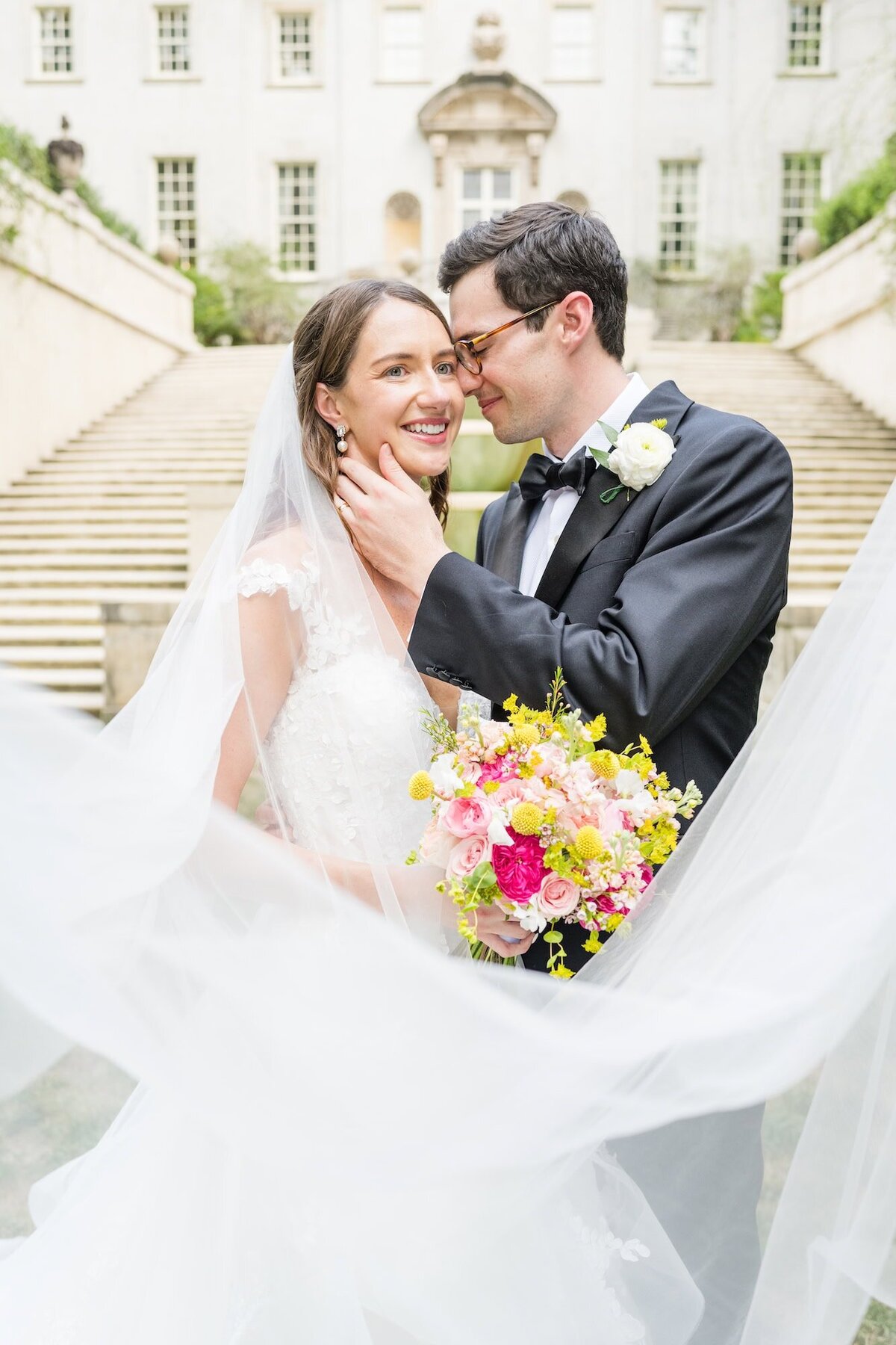 Elli-Row-Photography-Swan-House-Wedding_2211