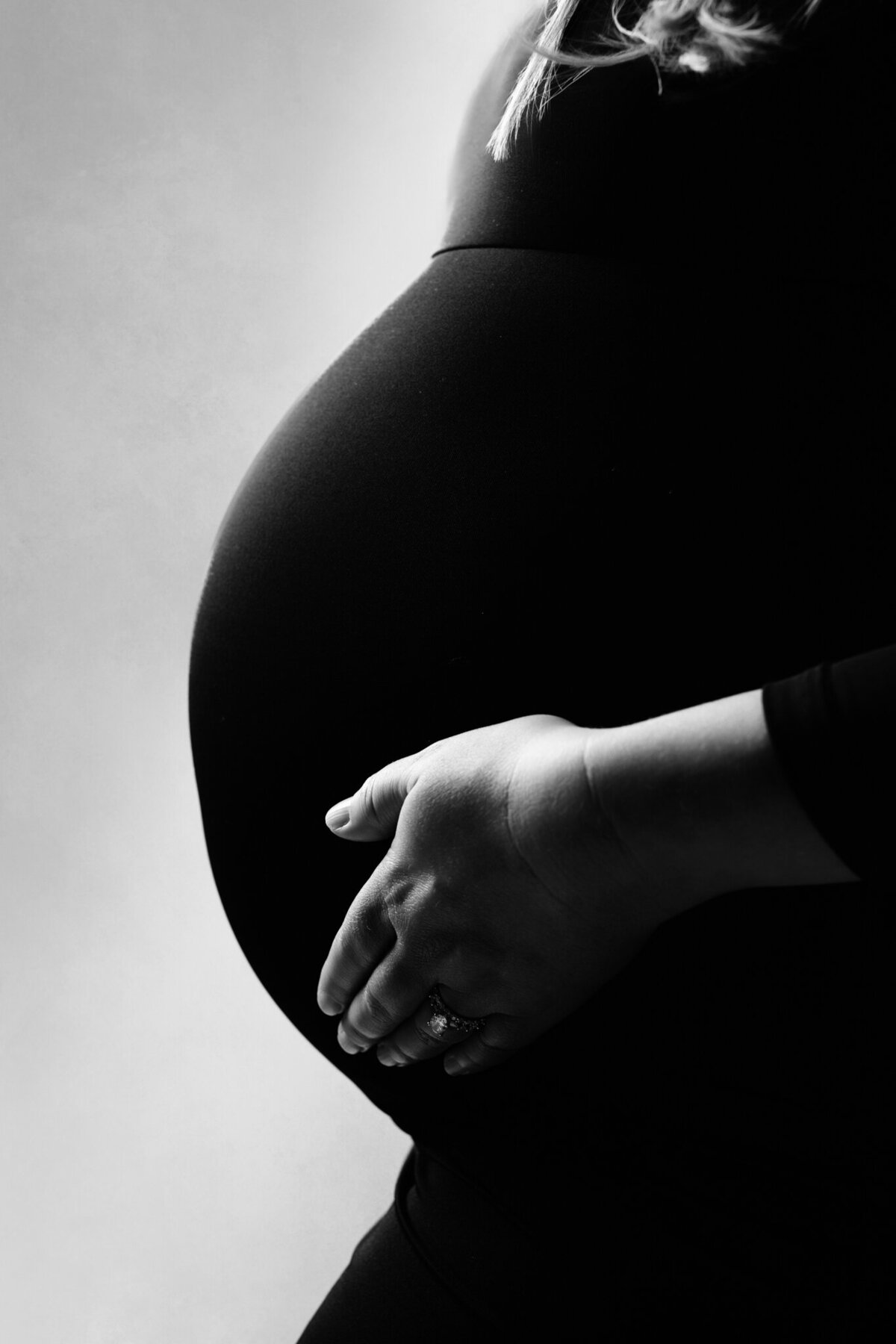 Tontitown maternity photographer, Bentonville maternity photography, maternity portraits Fayetteville AR 