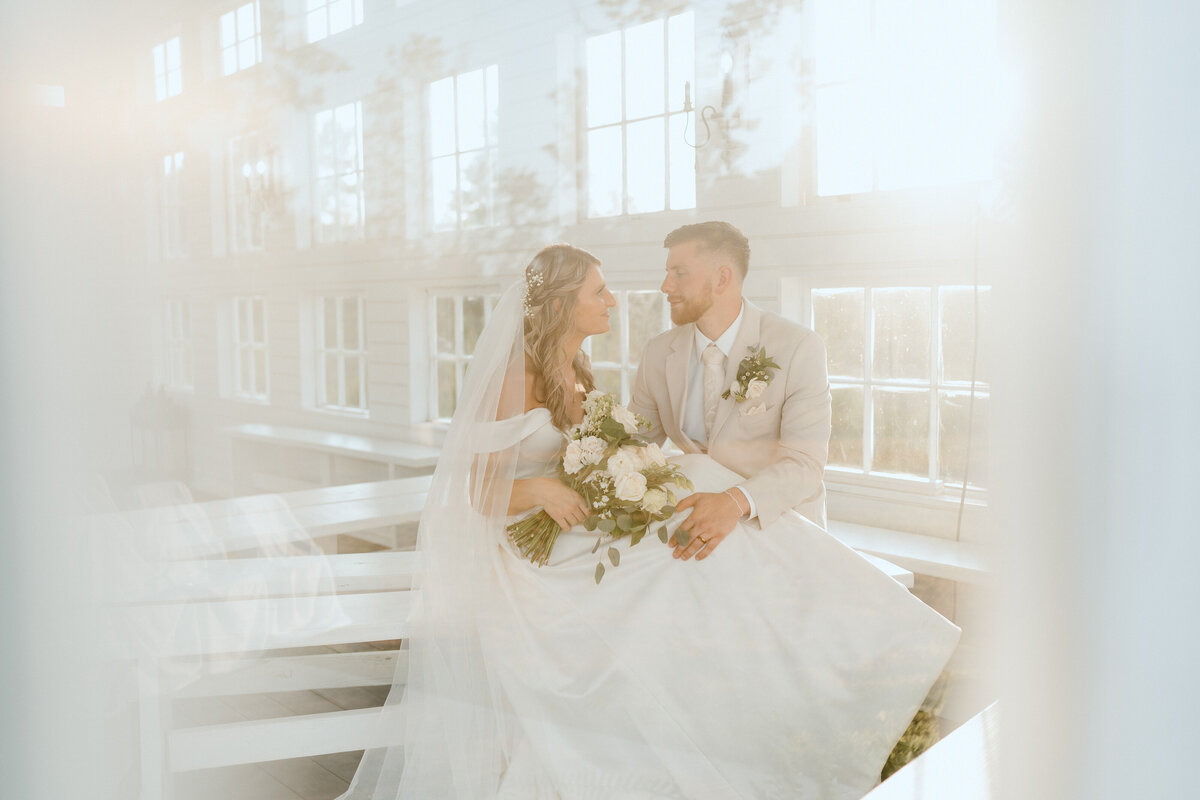 texas-wedding-photographer-angelina-loreta-photography-college-station-houston-magnolia-montgomery-bride-bouquet-groom-186