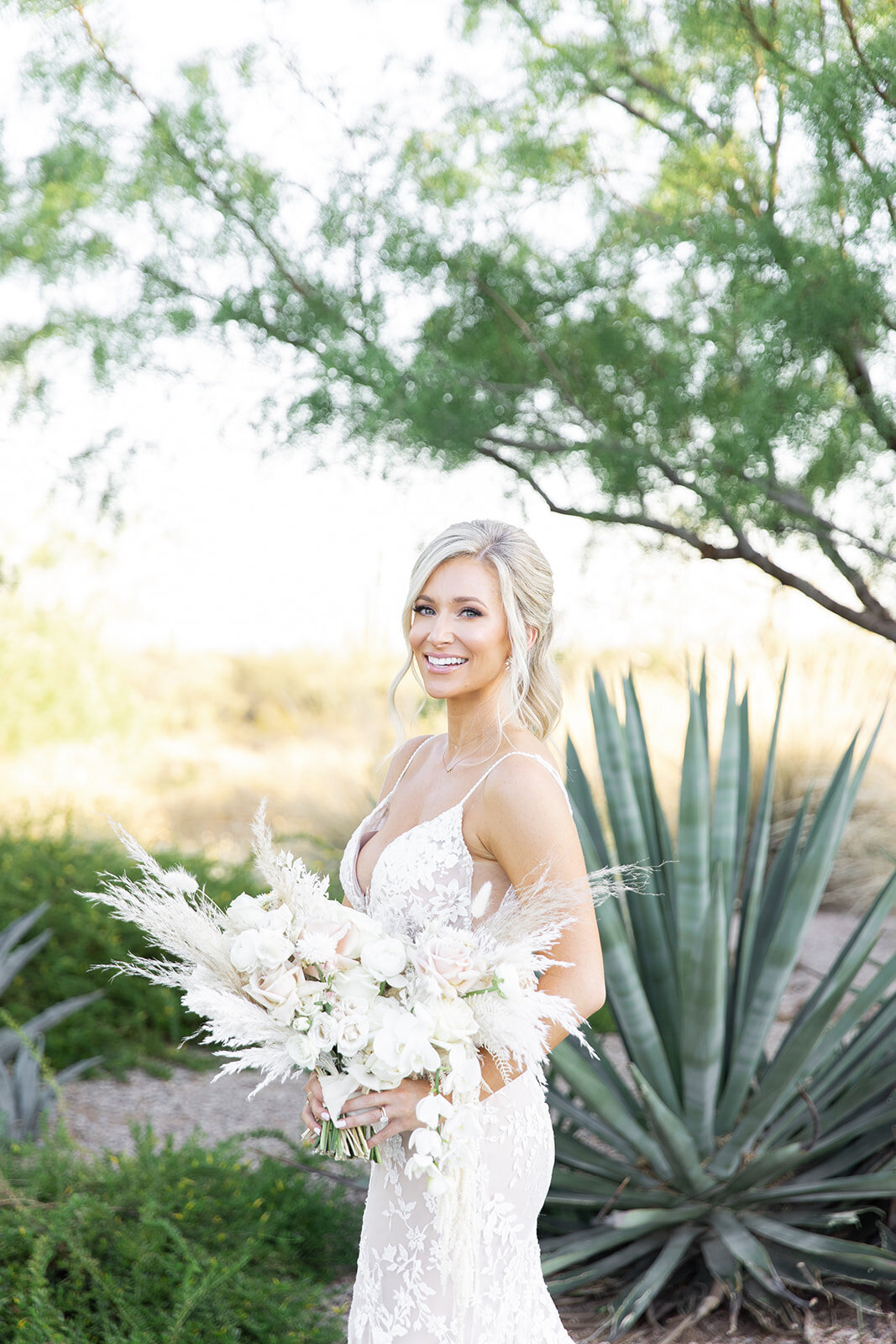 Karlie Colleen Photography - Ashley & Grant Wedding - The Paseo - Phoenix Arizona-710