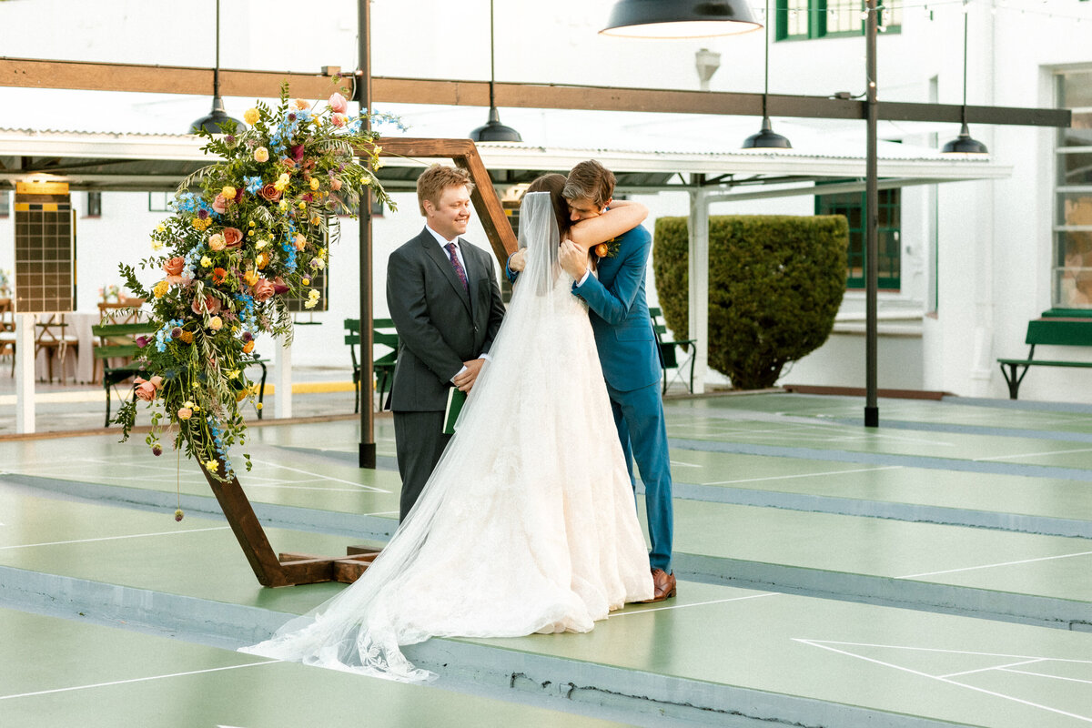 abby-weeden-photo-st-pete-shuffleboard-florida-weddings-chantilly-chic-celebrations-8