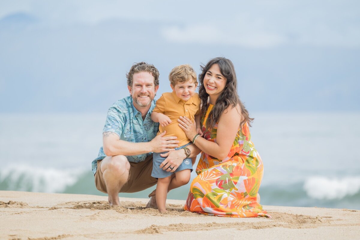 Maui family photographers photo of dad, mom and son
