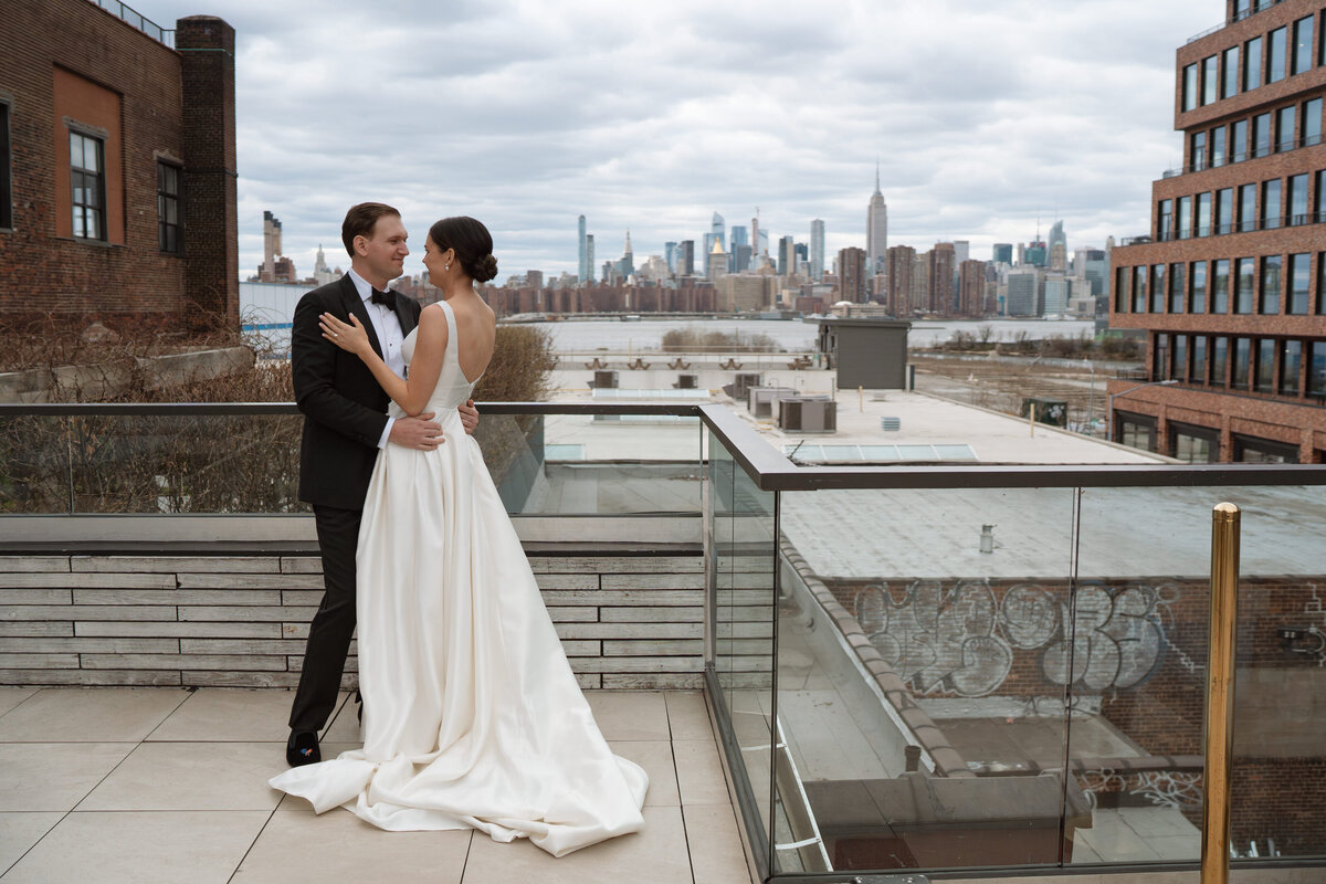 Rachel-Pourchier-Photography-Wedding-Brooklyn-Hering-SNEAKS8
