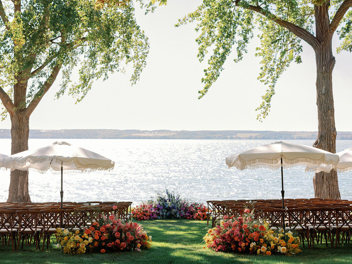 Colorful New York Wedding Ceremony with Umbrellas at Inns of Aurora - Verve Event Co. - Laura Rose Weddings (3)
