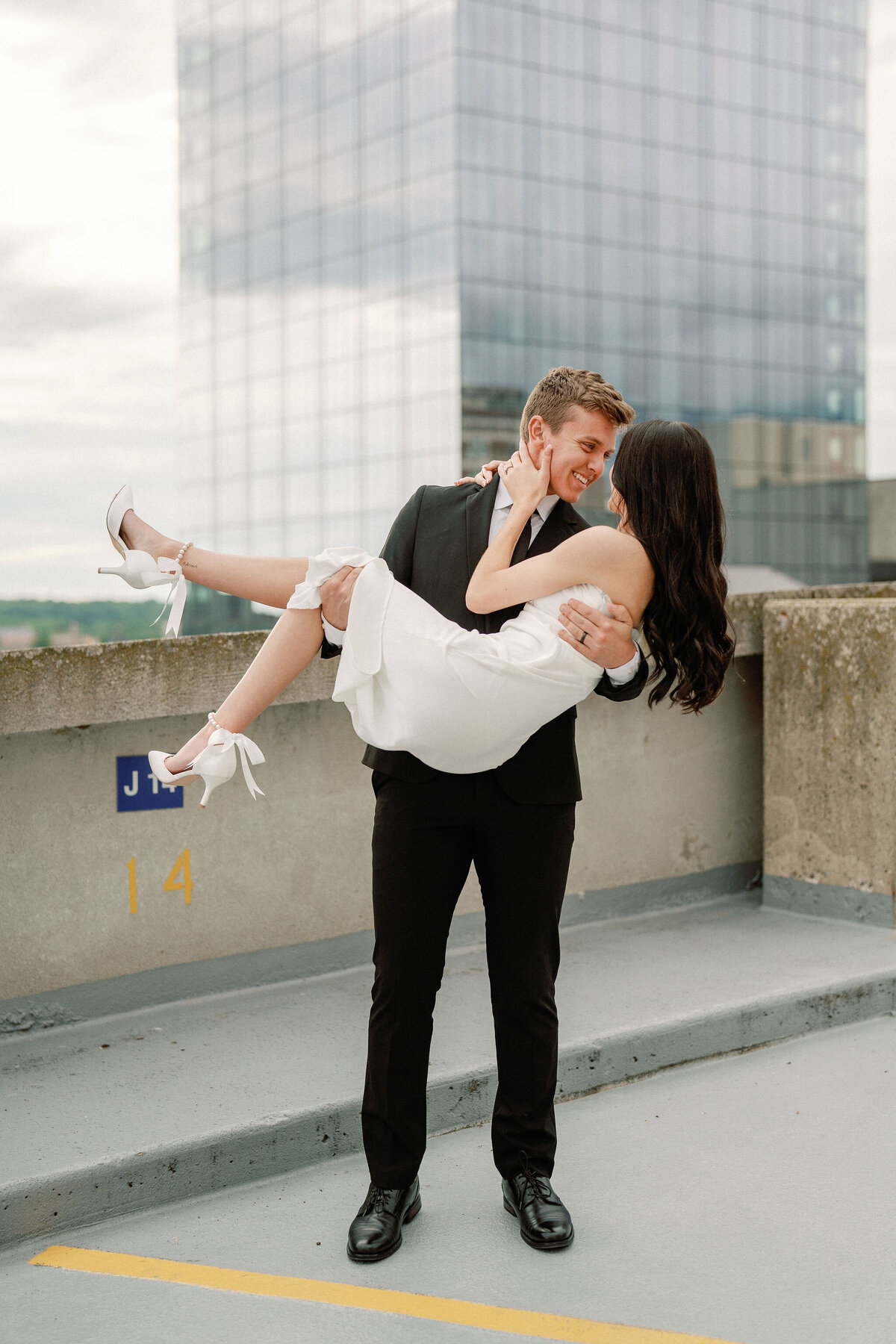 Grabd Rapids Engagement Session Amway 60