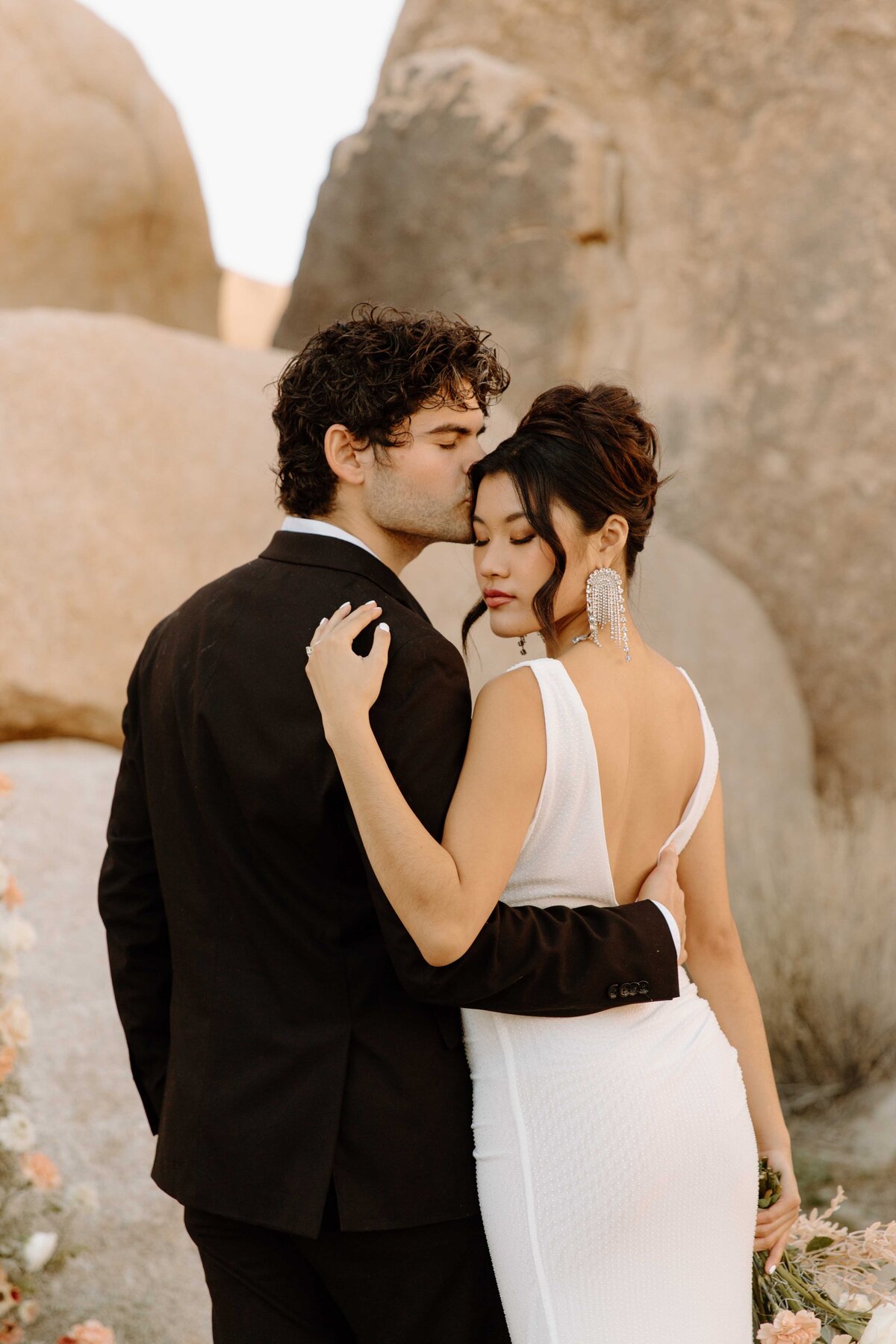 Elegant-Joshua-Tree-Wedding-Photos_1962