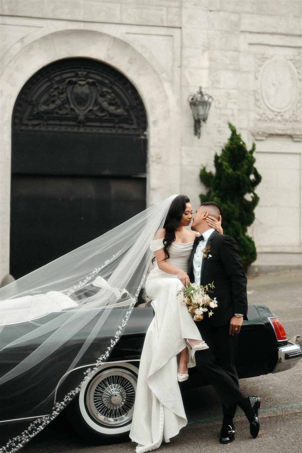 San Francisco Wedding Portraits Vintage Car