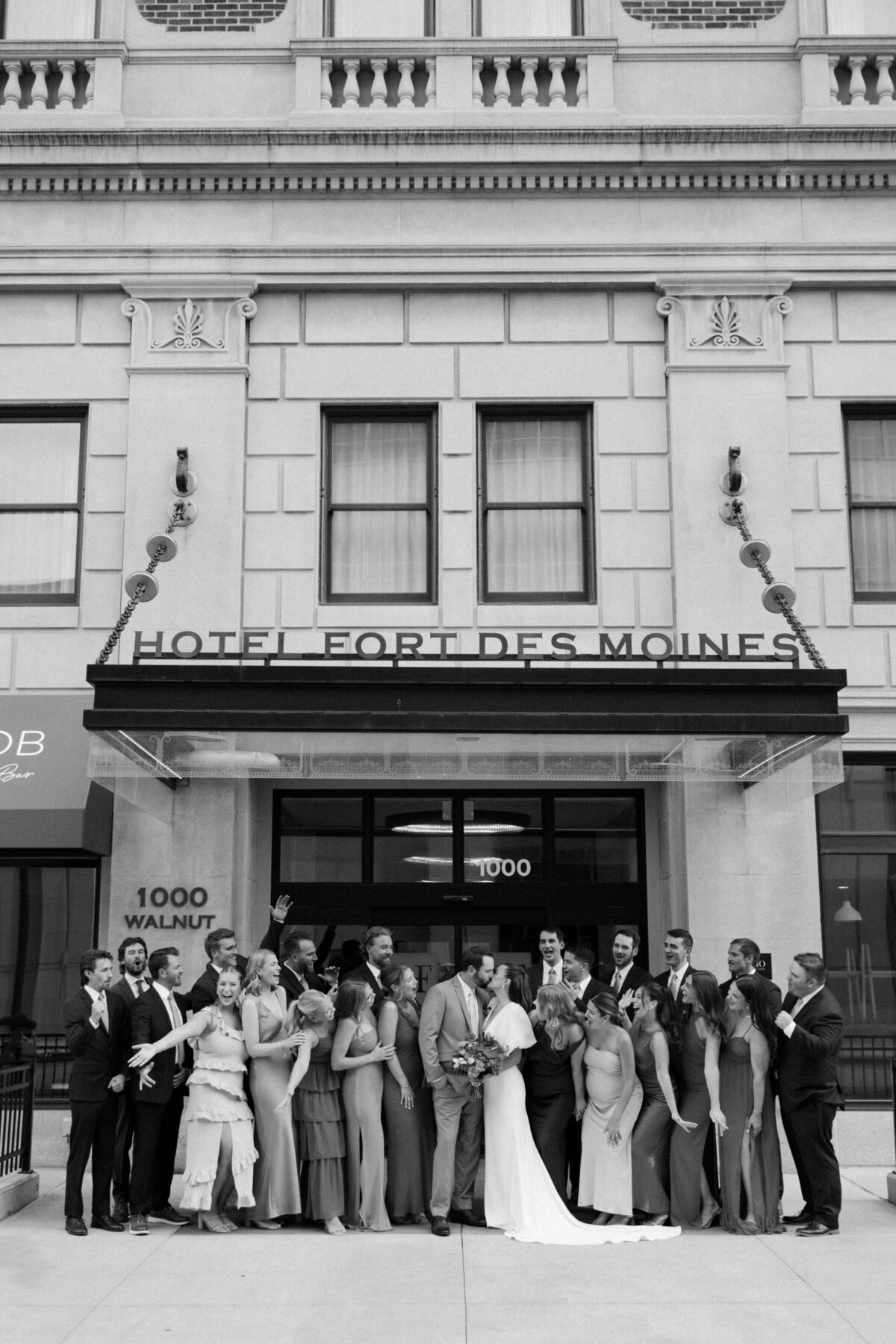 Hotel fort des moines photos