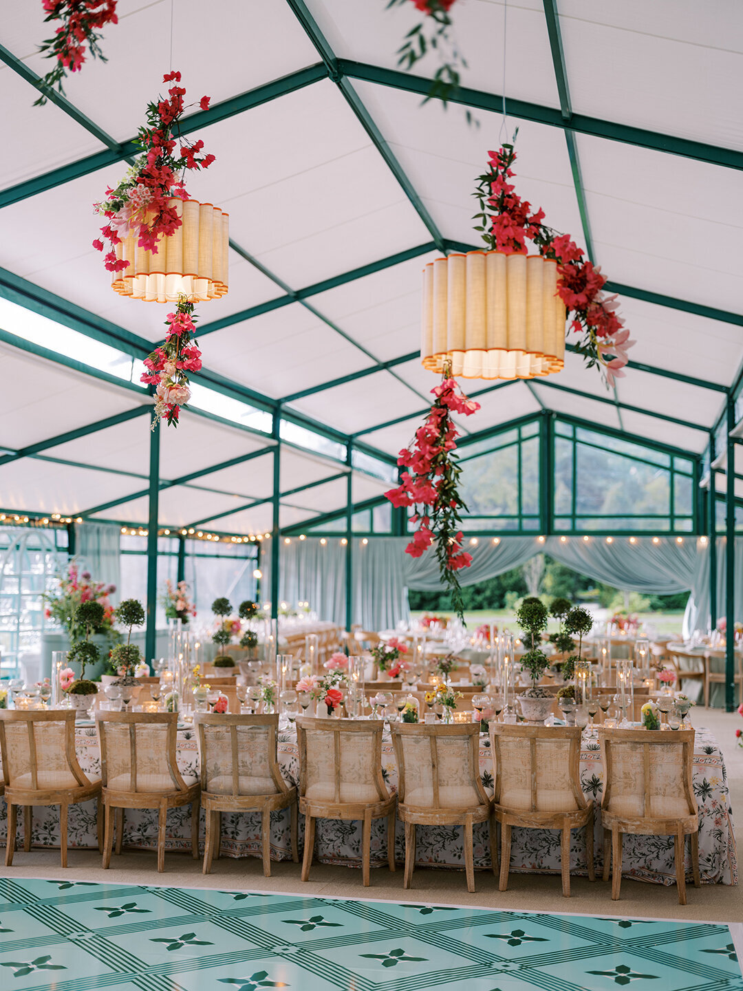 KathleenRob5-3-25GlenstoneGardenVA-VickiGraftonPhotography-819