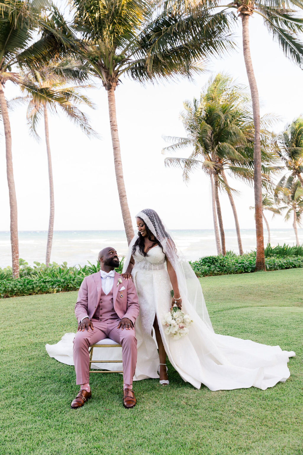 grand-velas-bride-and-groom-1