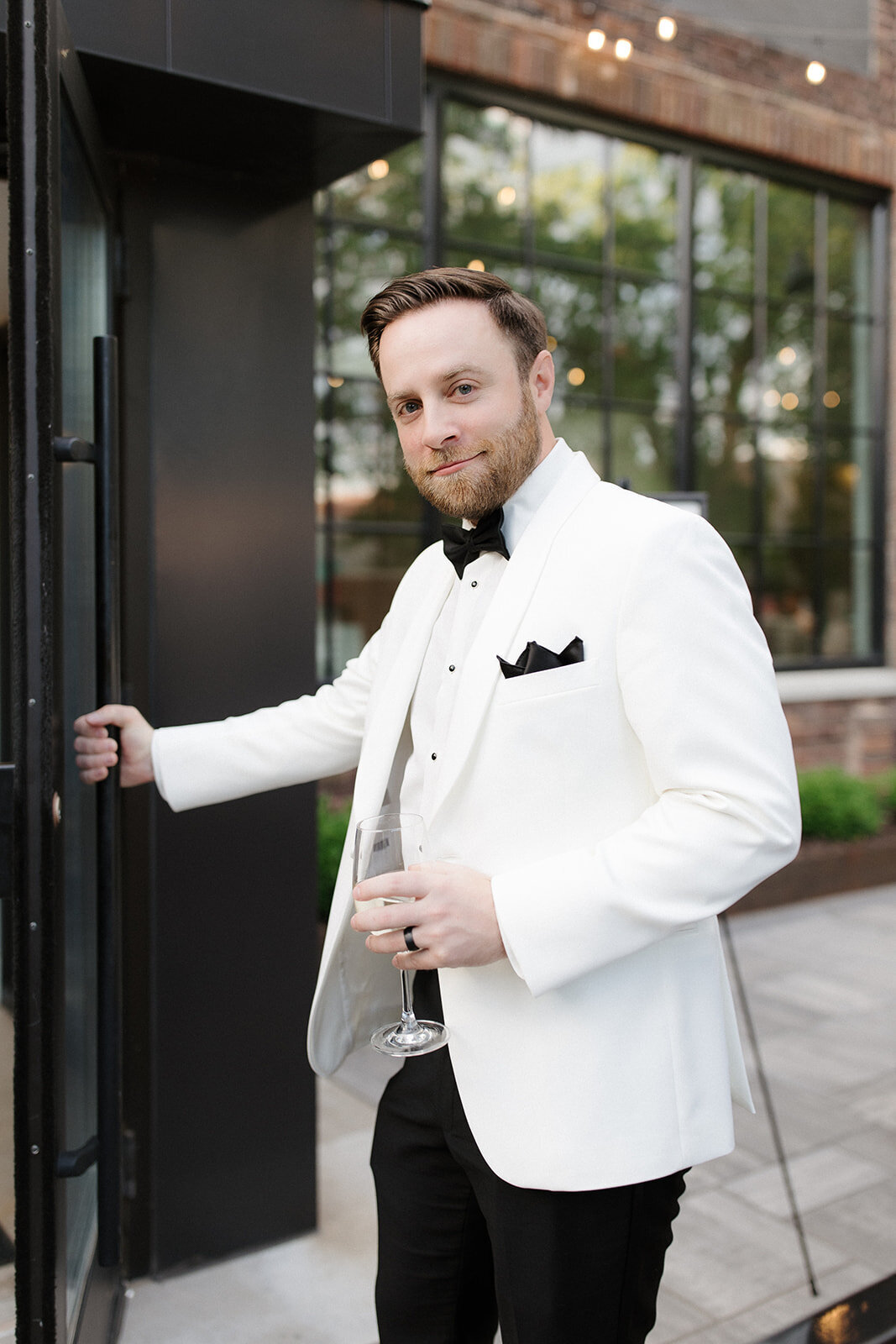 whim_minneapolis_summer_wedding_loui_photography-716