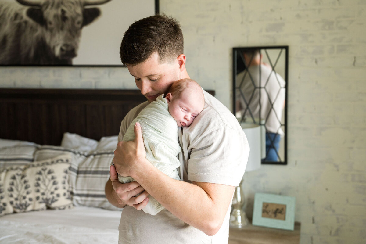 natural-light-newborn-session-austin (25)