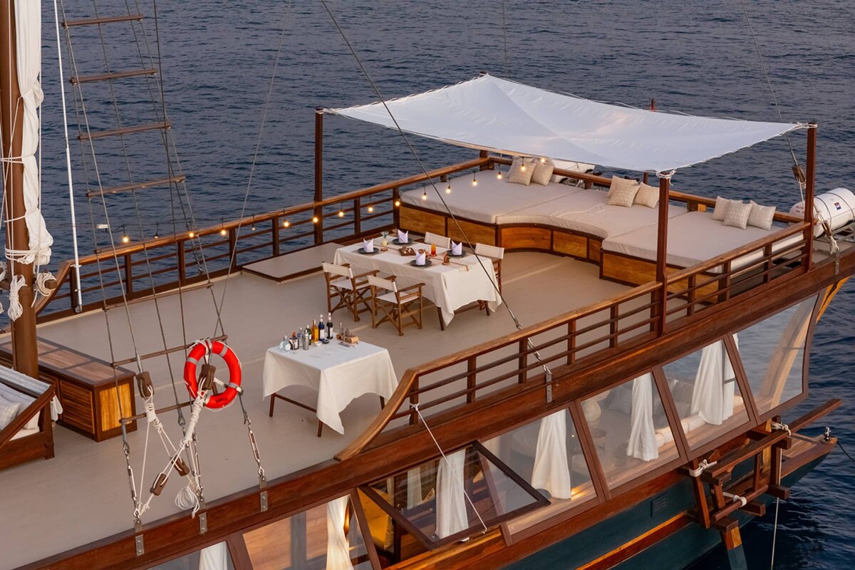 Sanya Luxury Yacht Charter Raja Ampat Upper Deck