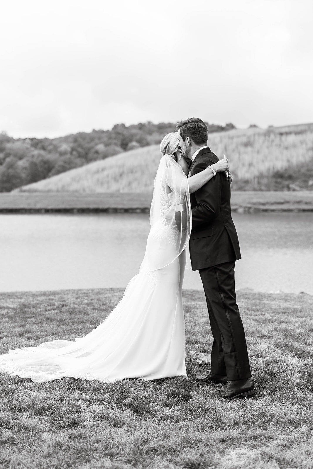 Hix-Wedding-Swan-Lake-Overlook-SNEAKPEEK-59