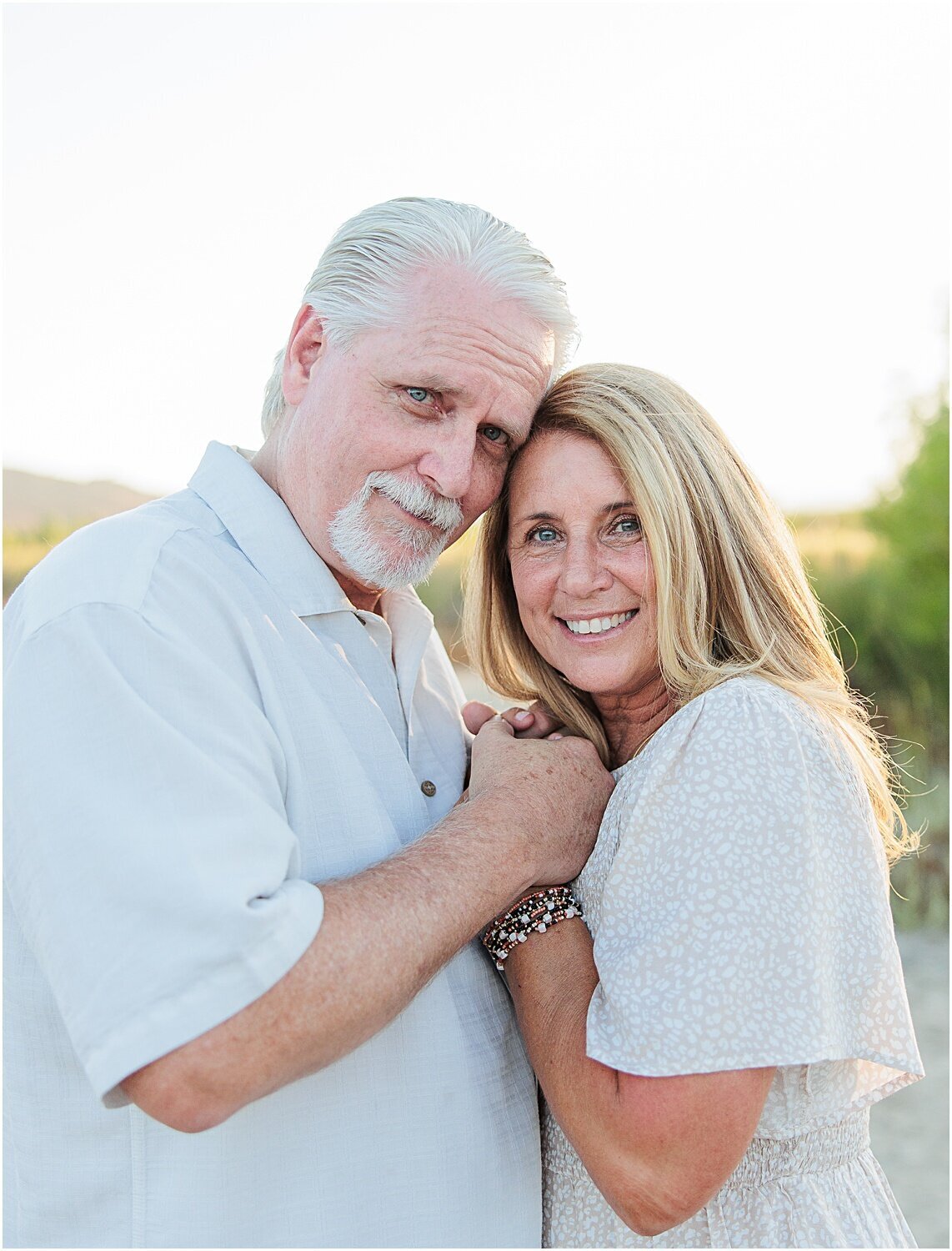 Neutral-Outfit-Insperation-Ideas-Family-Portraits-in-Menifee (24)