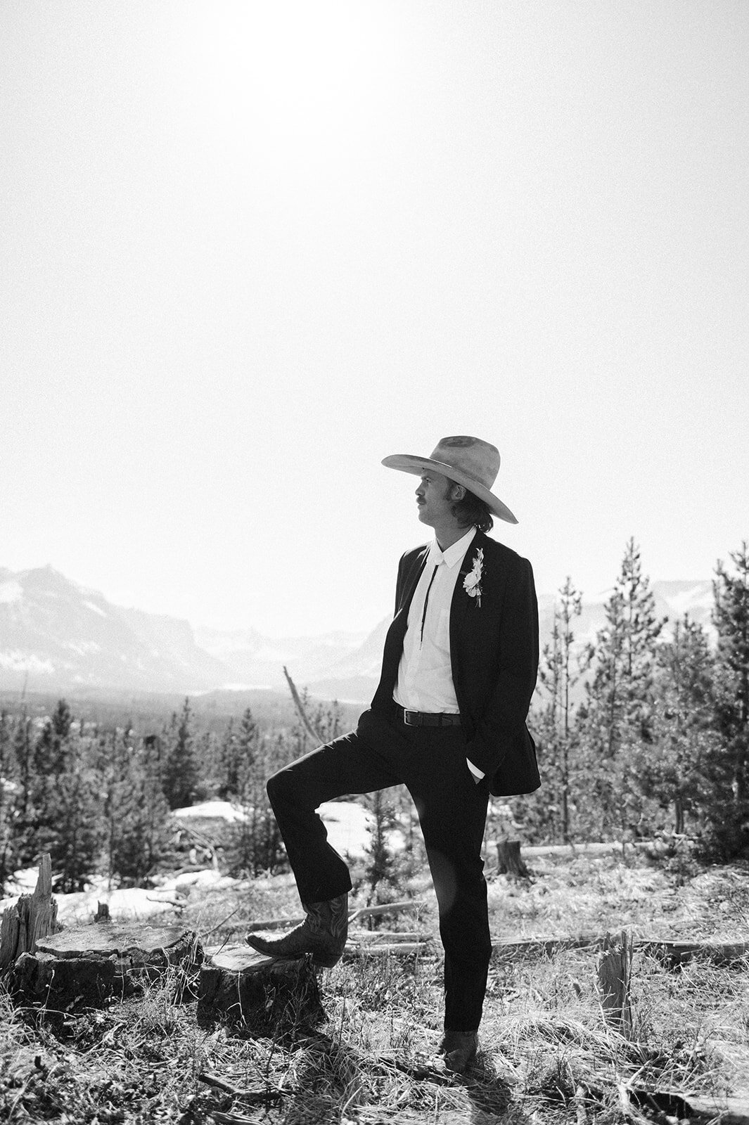 western-boho-glacier-park-elopement-presley-gray-photo-9764