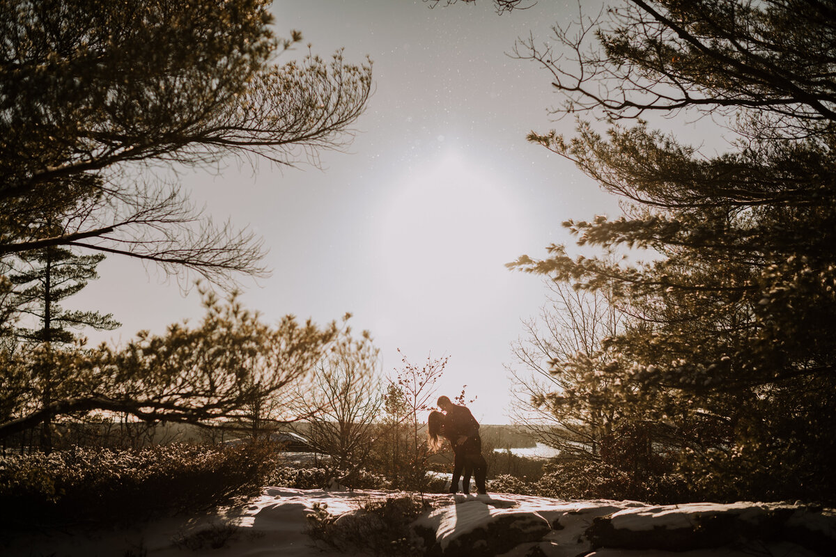 brianna-alex-engagement-muskoka-winter-snow-9