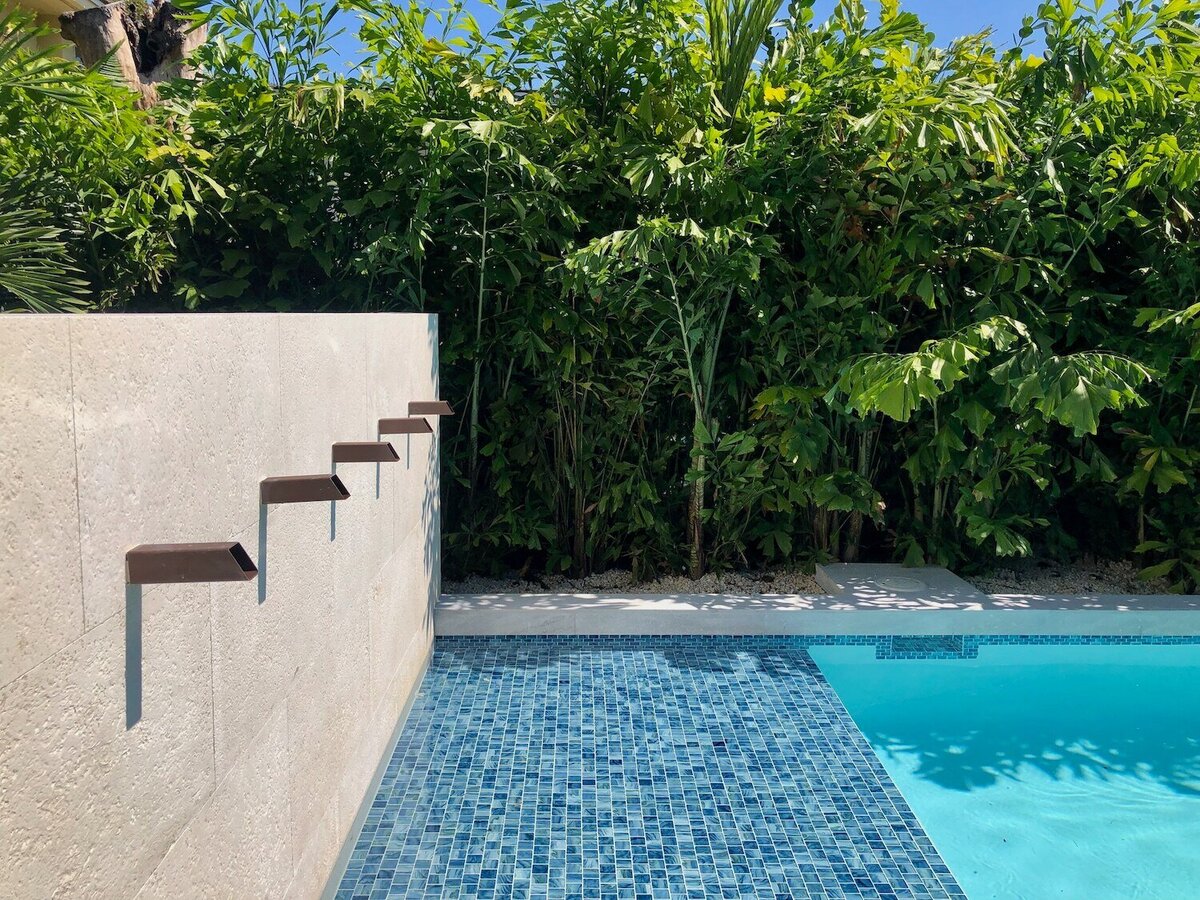 Water feature in pool